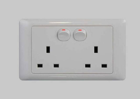 電源插頭全攻略：如何正確使用與避免常見問題